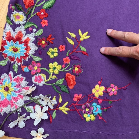 JOHNNY WAS embroidered tunic top, L. - Picture 2 of 4